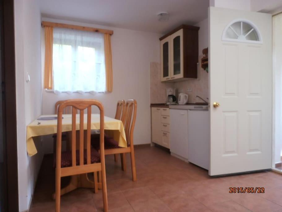 Ubytování u Máchova jezera - Apartmány - Ludmila Grulišová Doksy  Exteriér fotografie