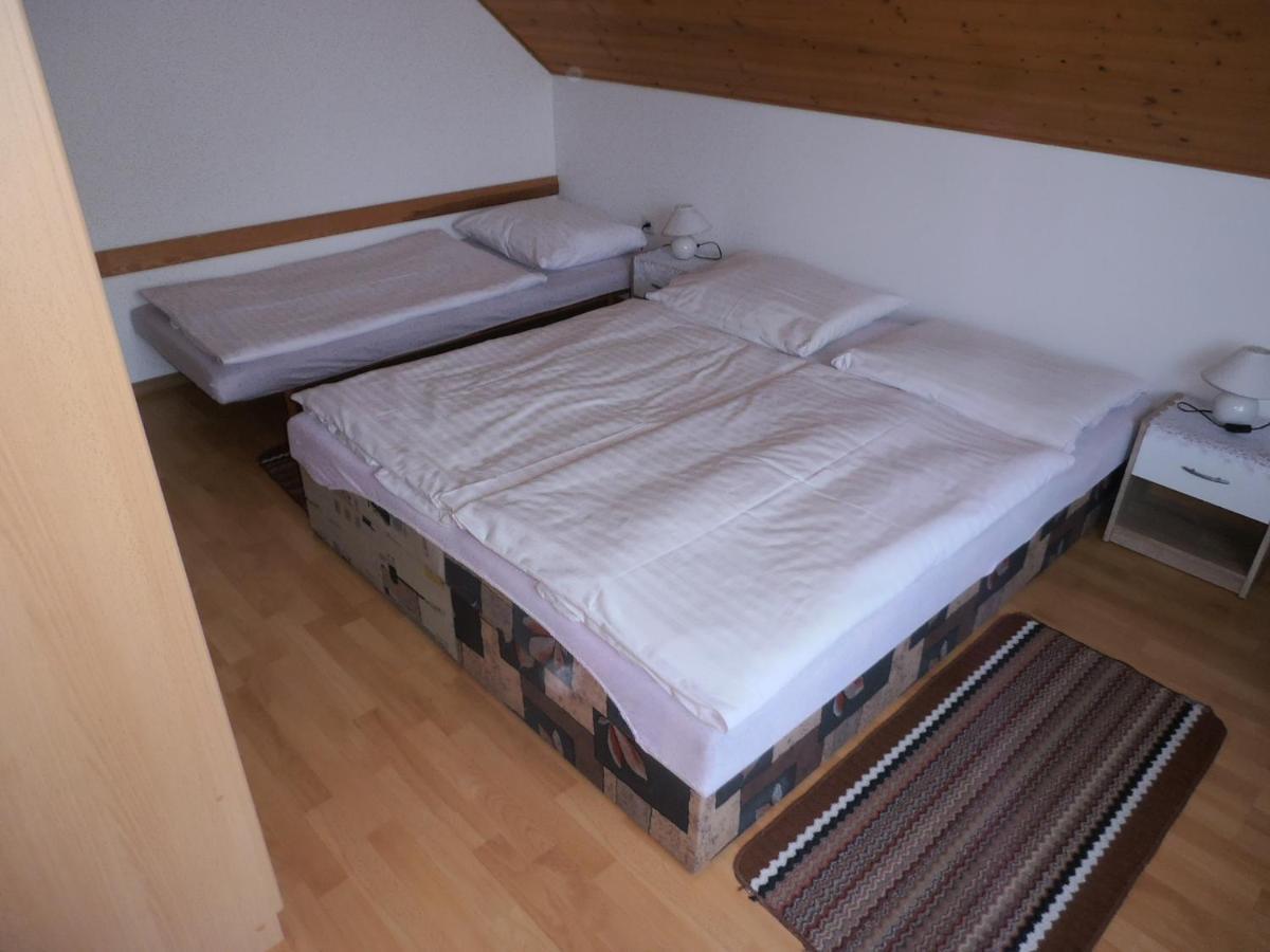 Ubytování u Máchova jezera - Apartmány - Ludmila Grulišová Doksy  Exteriér fotografie