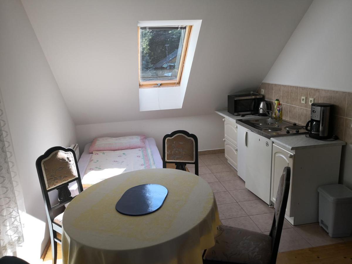 Ubytování u Máchova jezera - Apartmány - Ludmila Grulišová Doksy  Exteriér fotografie